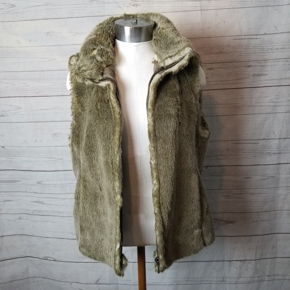 LOFT Jackets & Blazers - Loft Faux Fur Vest